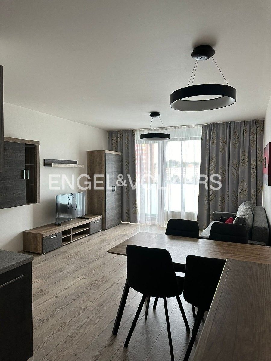 2+kk, Nekvasilova, Praha, 52 m²