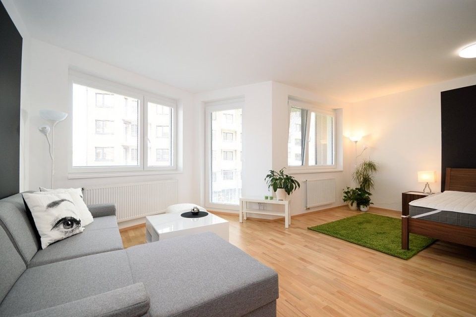 2+kk, Makedonská 618/9, Praha, 65 m²