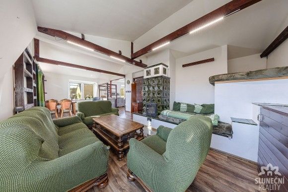 Prodej dům - Velehrad, 687 06, 232 m²