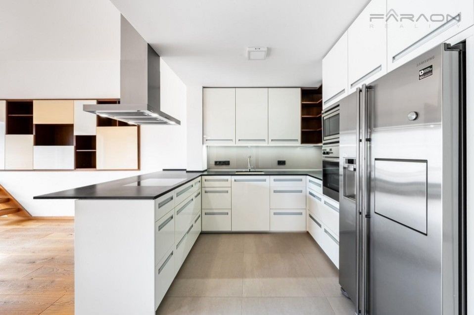Prodej byt 4+1 - K Zelené louce, Praha, 150 m²