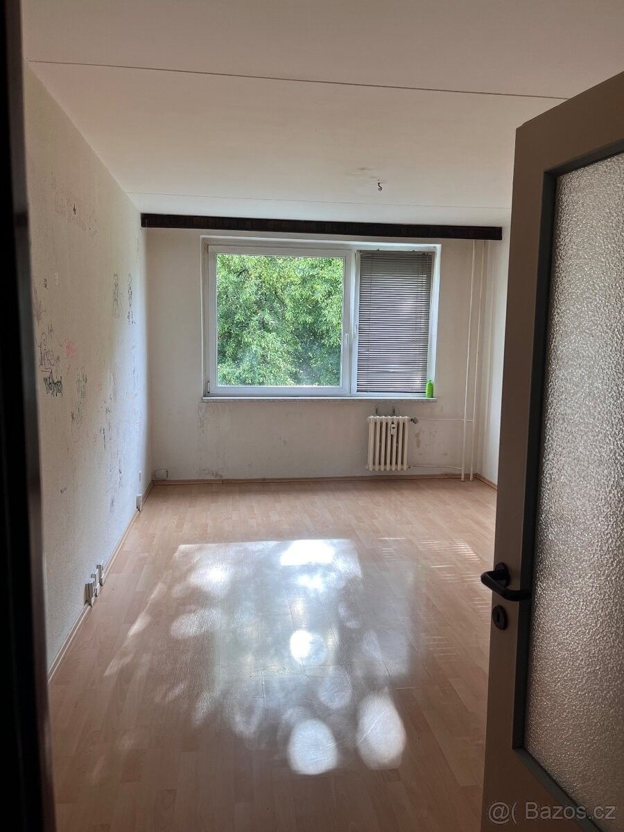Pronájem byt - Praha, 141 00, 30 m²