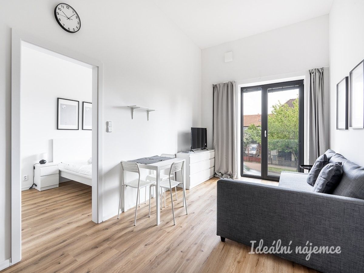 2+kk, Jordánská, Praha, 58 m²