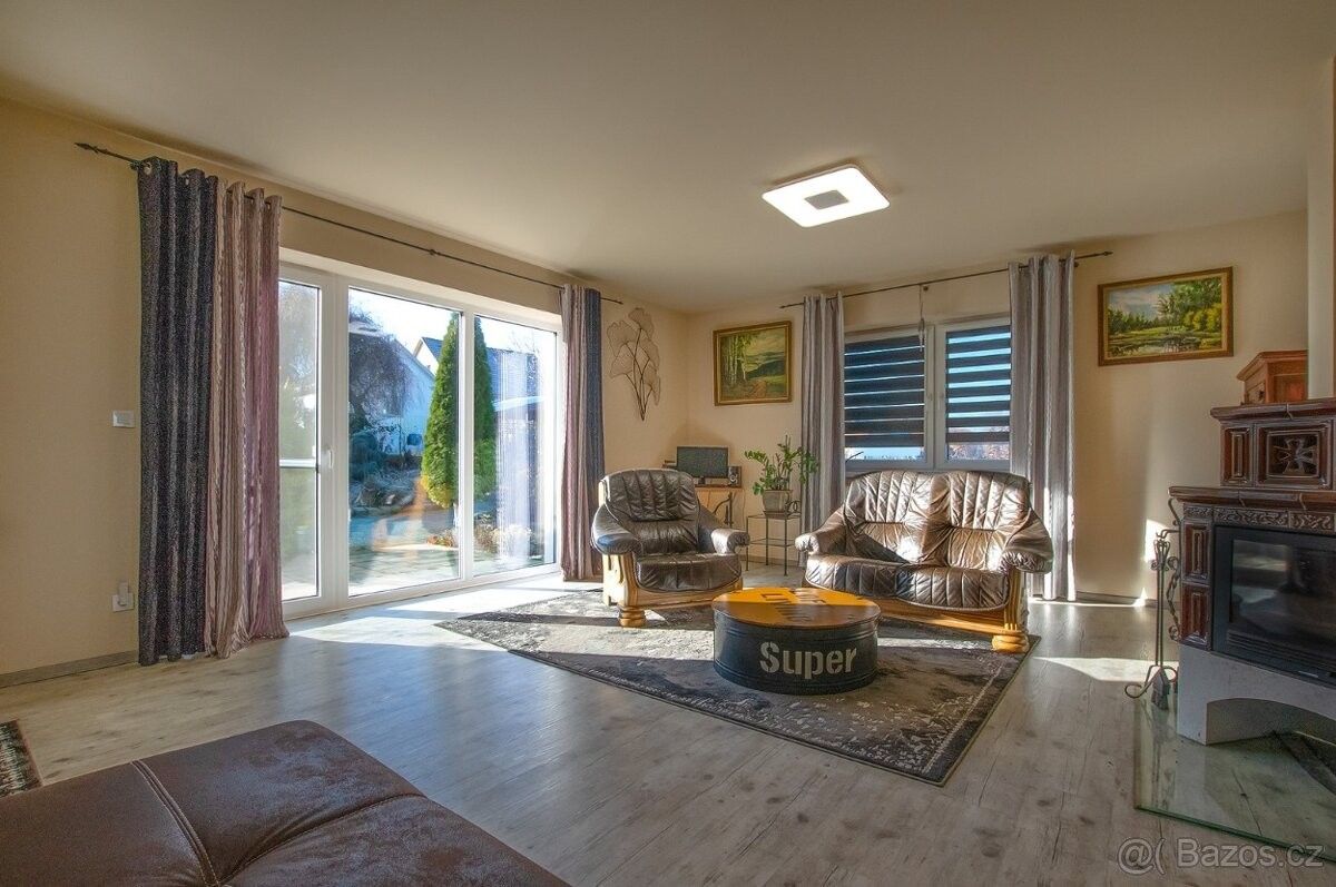 Prodej dům - České Budějovice, 370 01, 174 m²