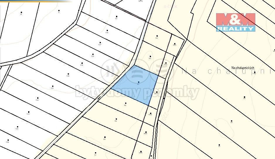 Louky, Chvaletice, 533 12, 3 144 m²