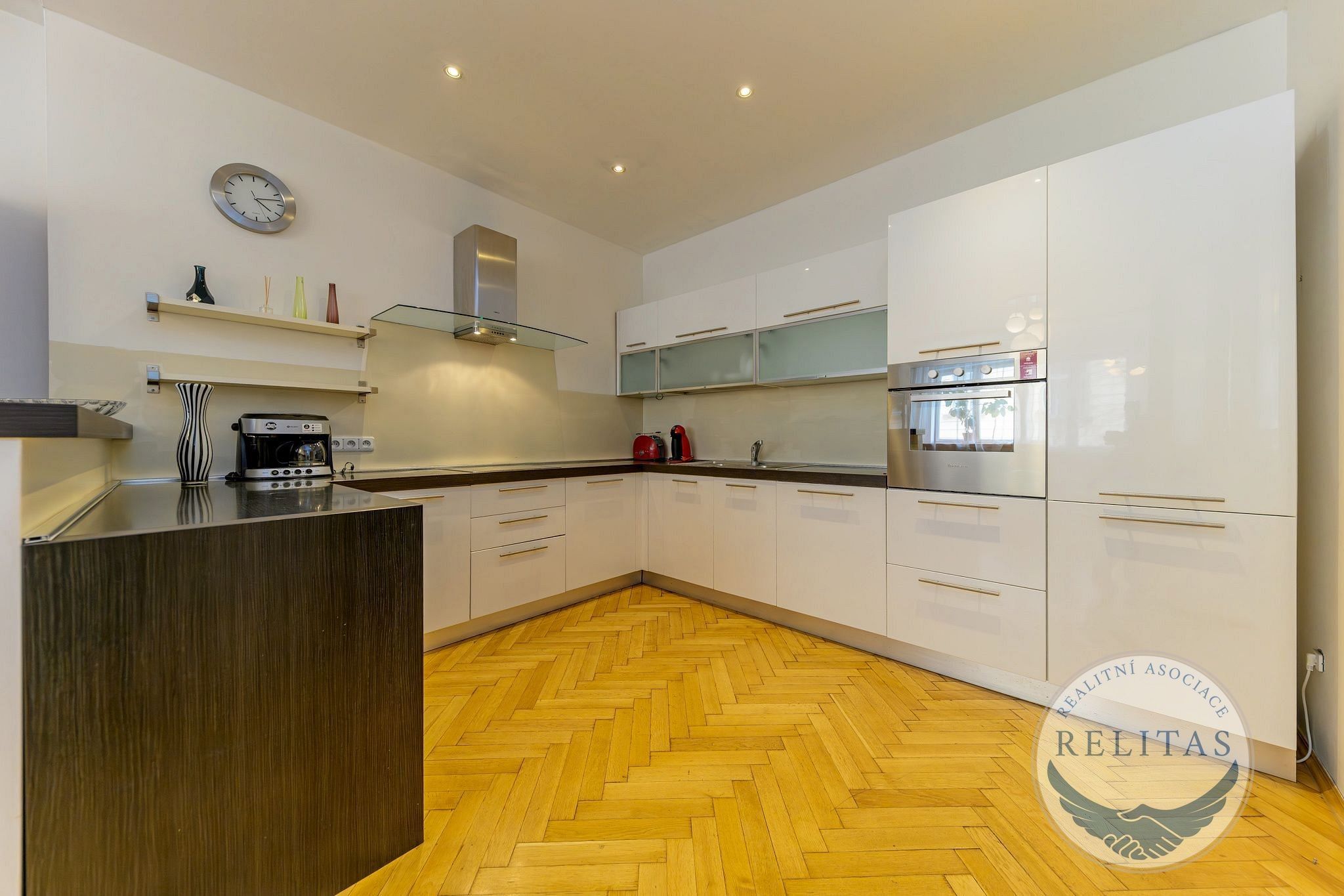 4+kk, Dlouhá, Praha, 124 m²
