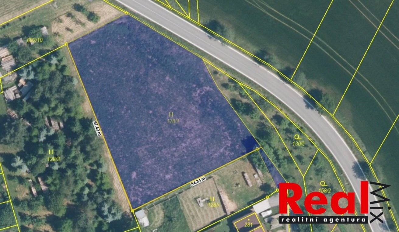 Pozemky pro bydlení, Ježkovice, 1 400 m²