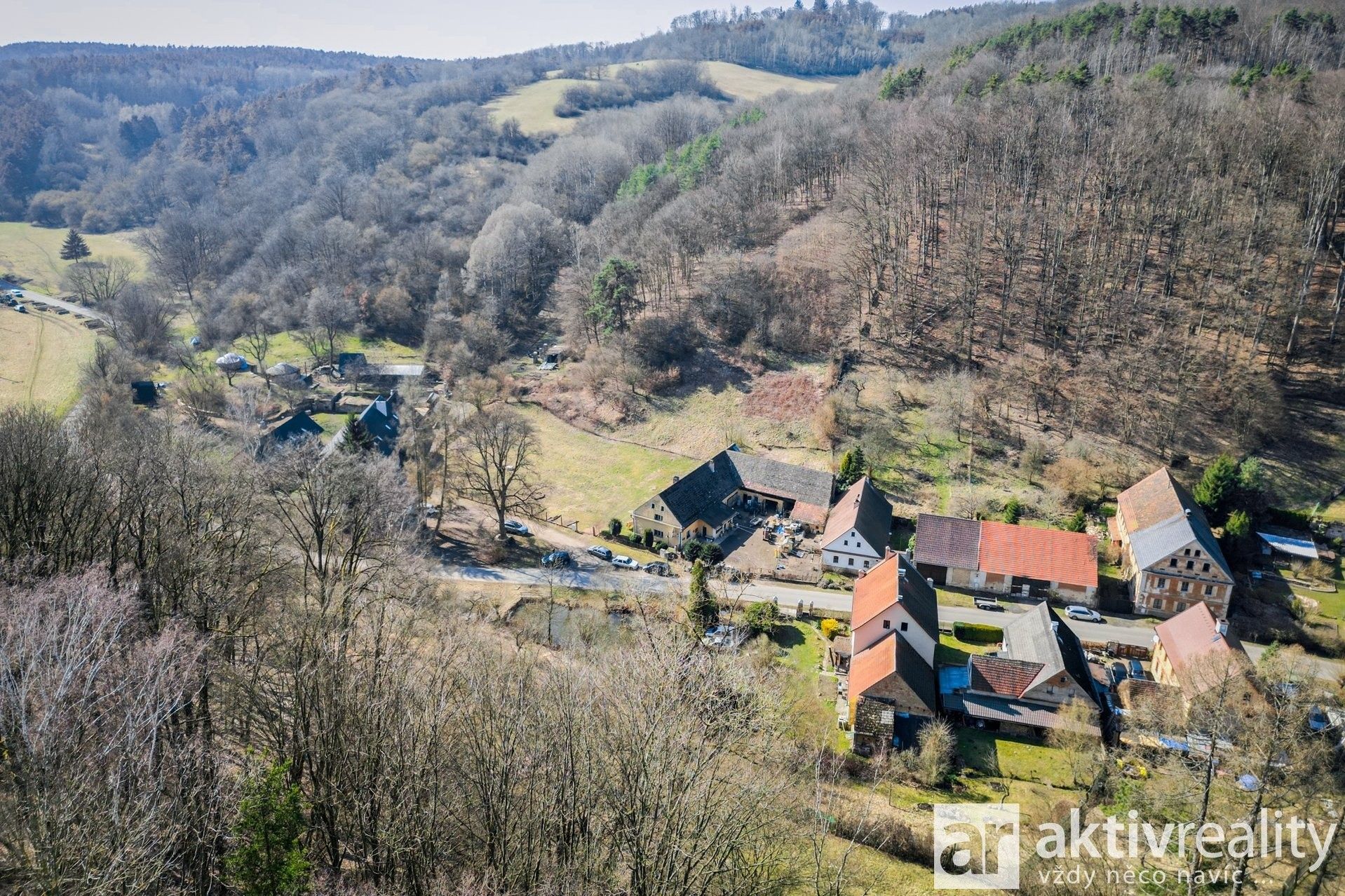 Prodej pozemek pro bydlení - Osinalice, Medonosy, 5 862 m²