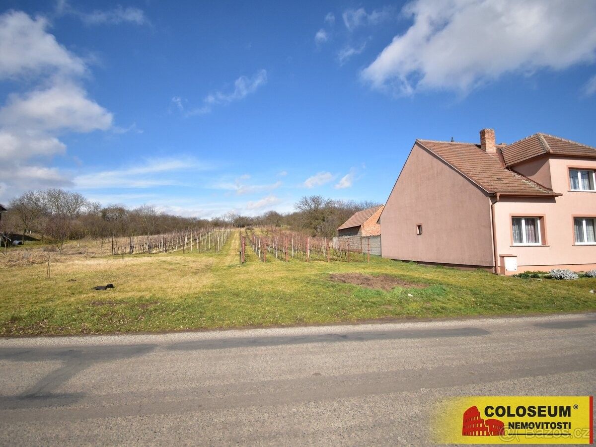 Zahrady, Starý Poddvorov, 696 16, 1 891 m²