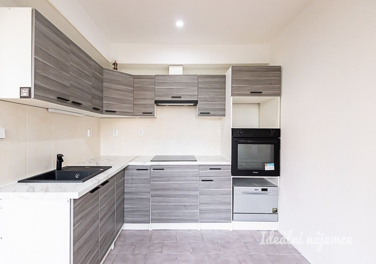 Pronájem byt 3+kk - Štúrova, Praha, 67 m²