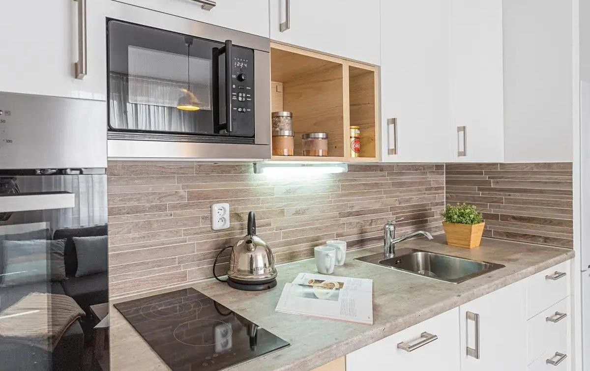 Pronájem byt 2+kk - Pod Zvonařkou, Praha, 42 m²