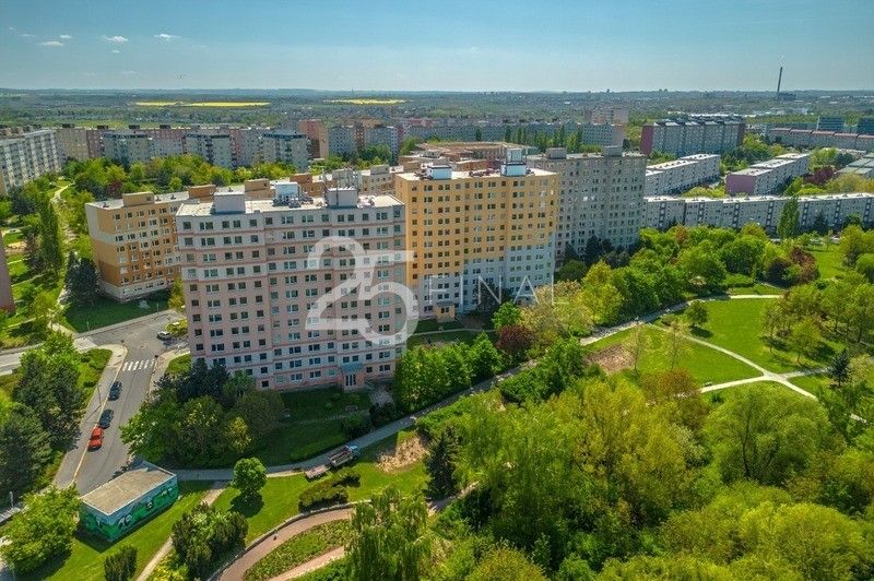 Prodej byt 3+1 - Praha, 198 00, 76 m²
