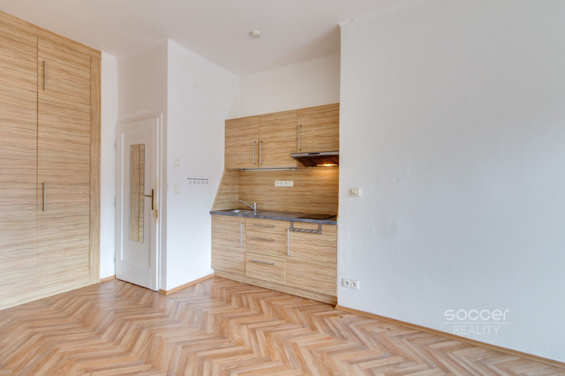 1+1, Kolbenova, Praha, 45 m²