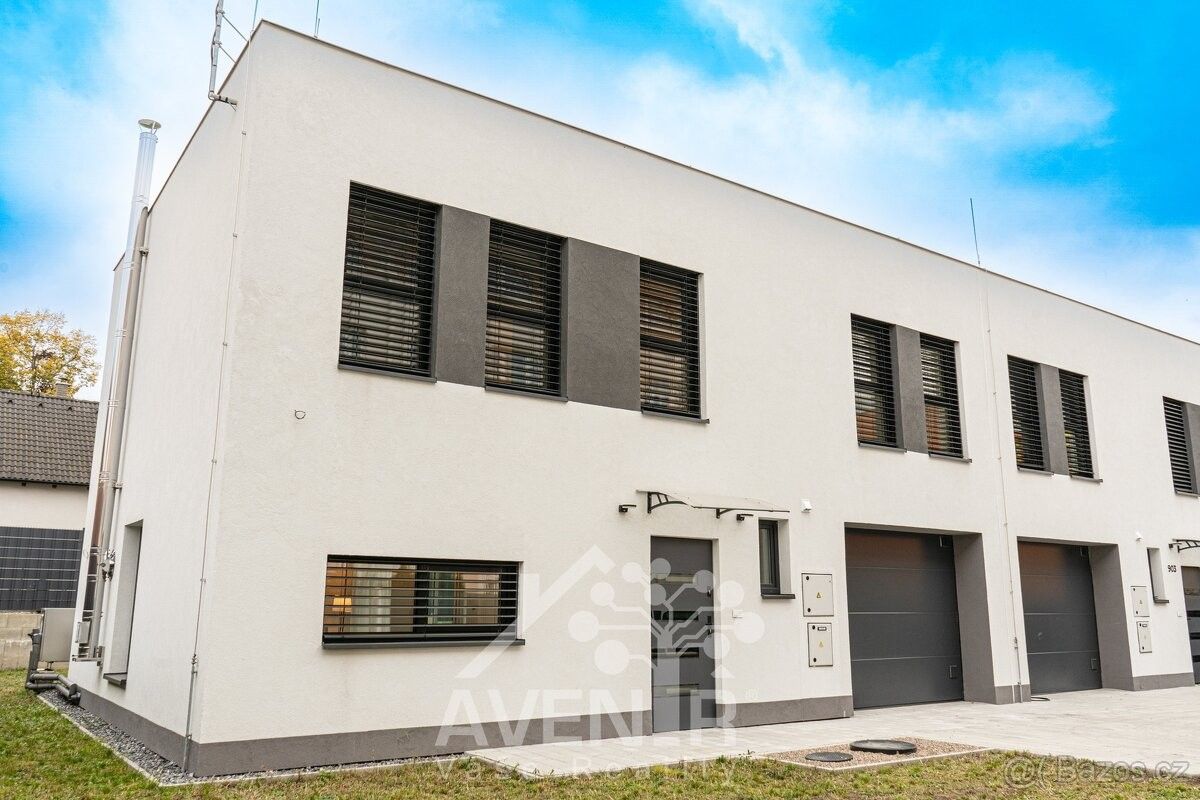 Prodej dům - Milovice nad Labem, 289 24, 158 m²