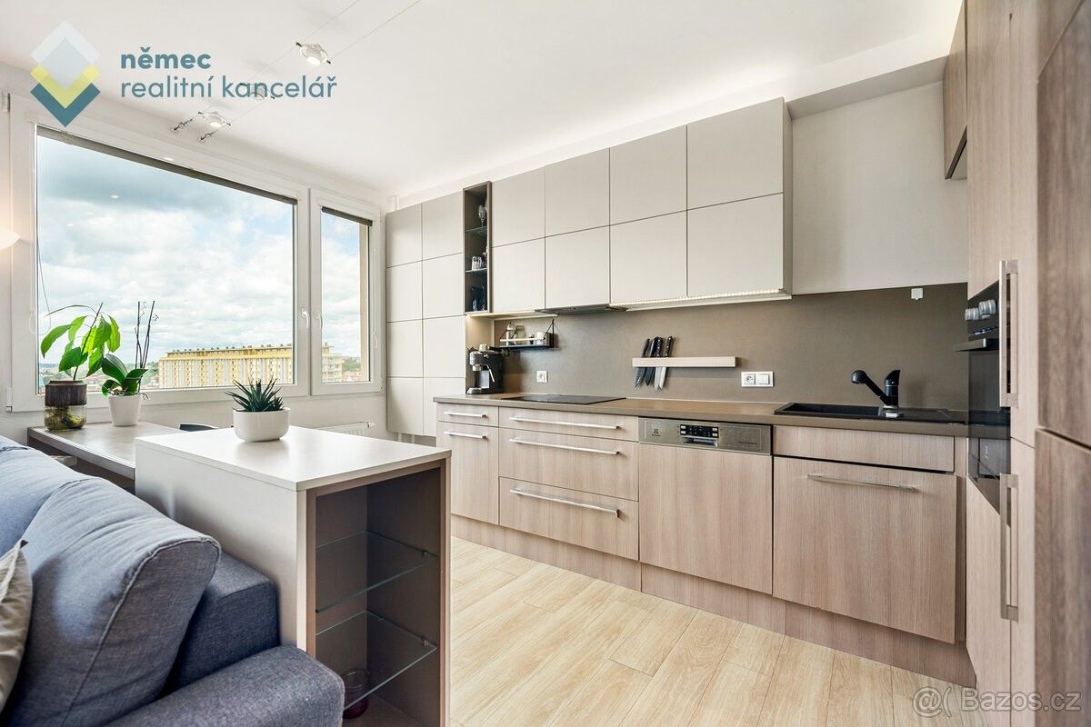 3+1, Praha, 182 00, 73 m²