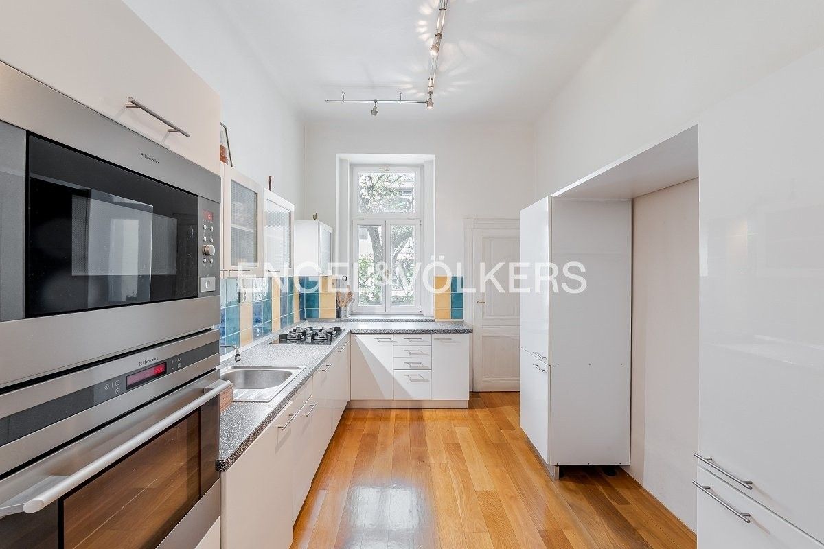 3+1, Jindřicha Plachty, Praha, 103 m²