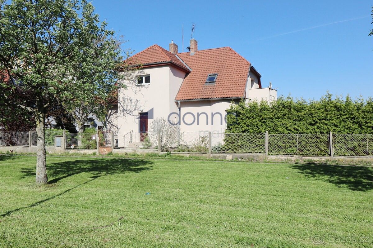 Prodej dům - Praha, 181 00, 215 m²