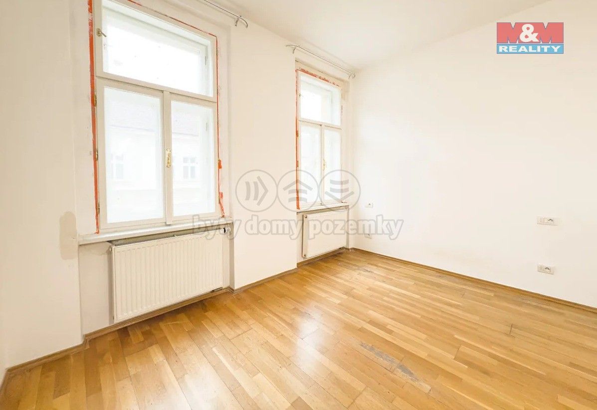 2+kk, Vlkova, Praha, 35 m²
