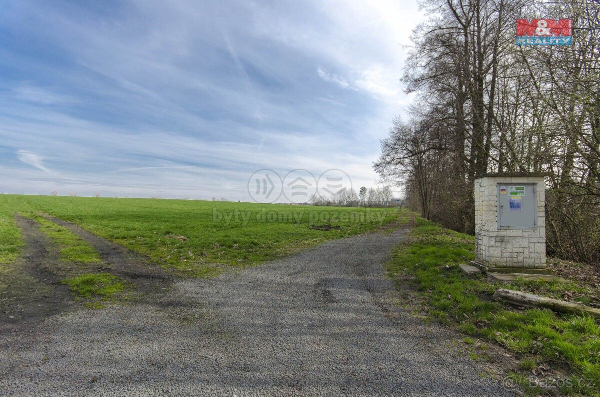 Prodej zemědělský pozemek - Hněvotín, 783 47, 2 000 m²