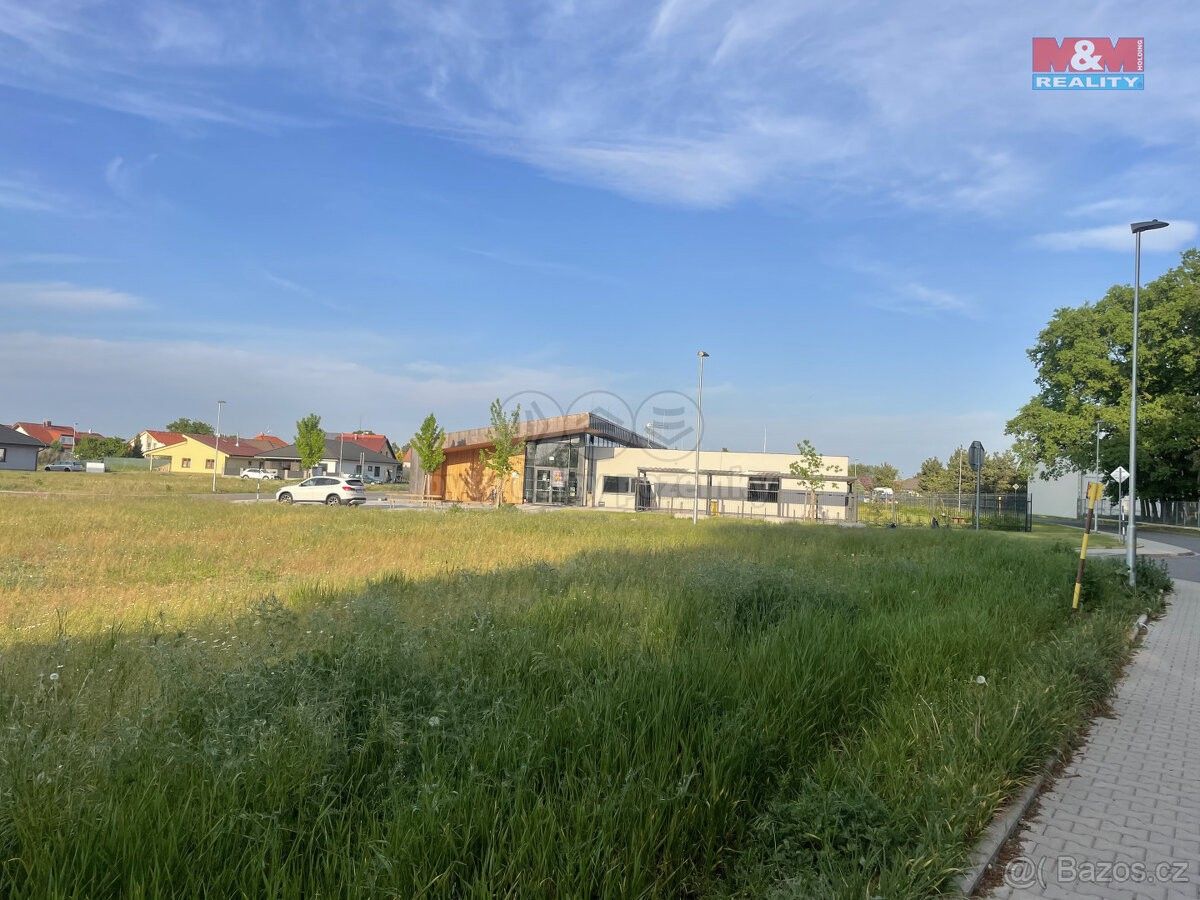 Prodej pozemek - Pardubice, 530 06, 826 m²