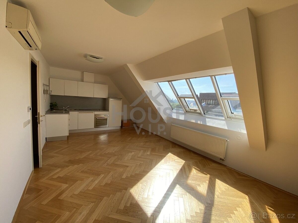 2+kk, Praha, 170 00, 70 m²
