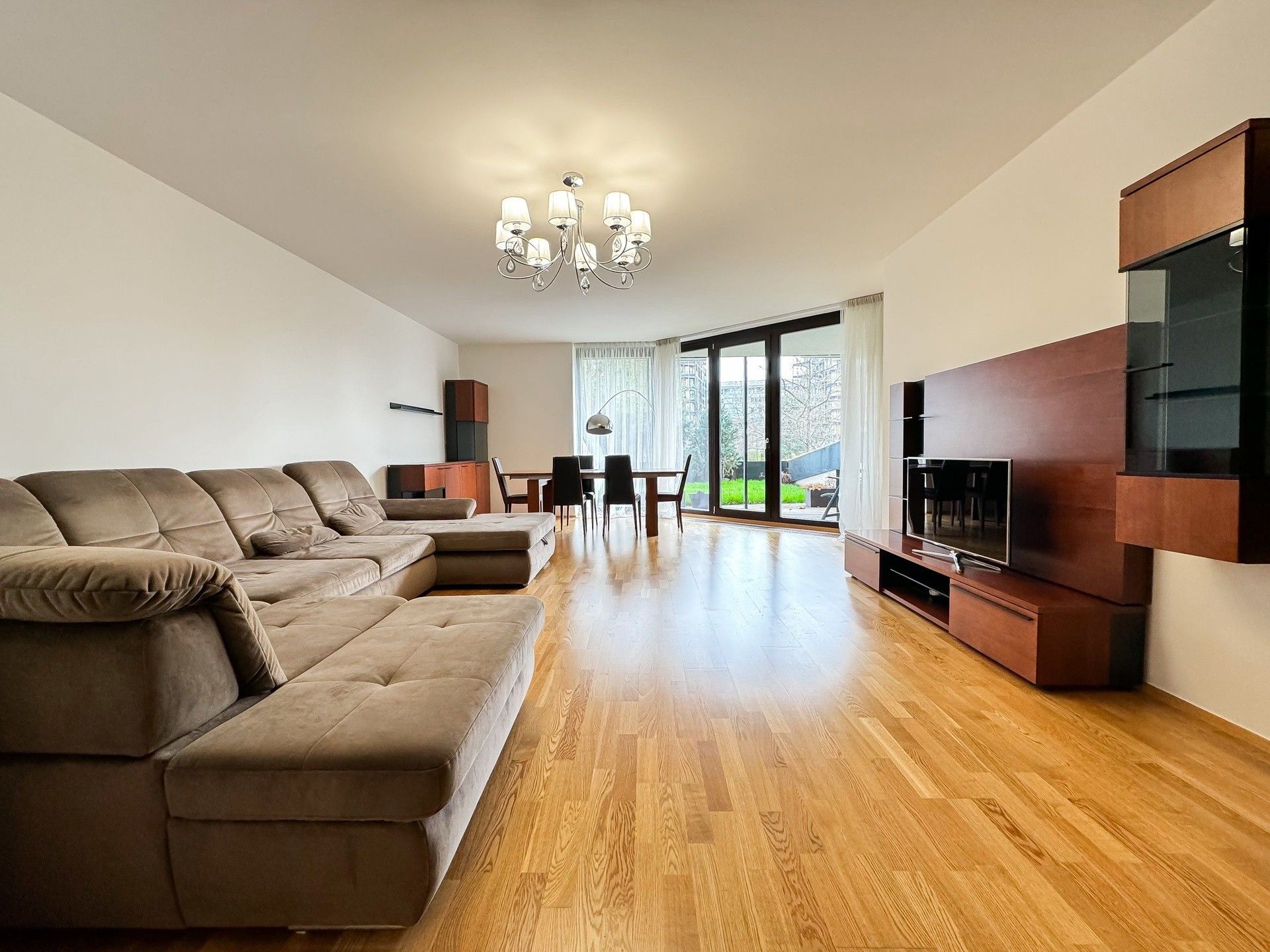 2+kk, Pitterova, Praha, 132 m²