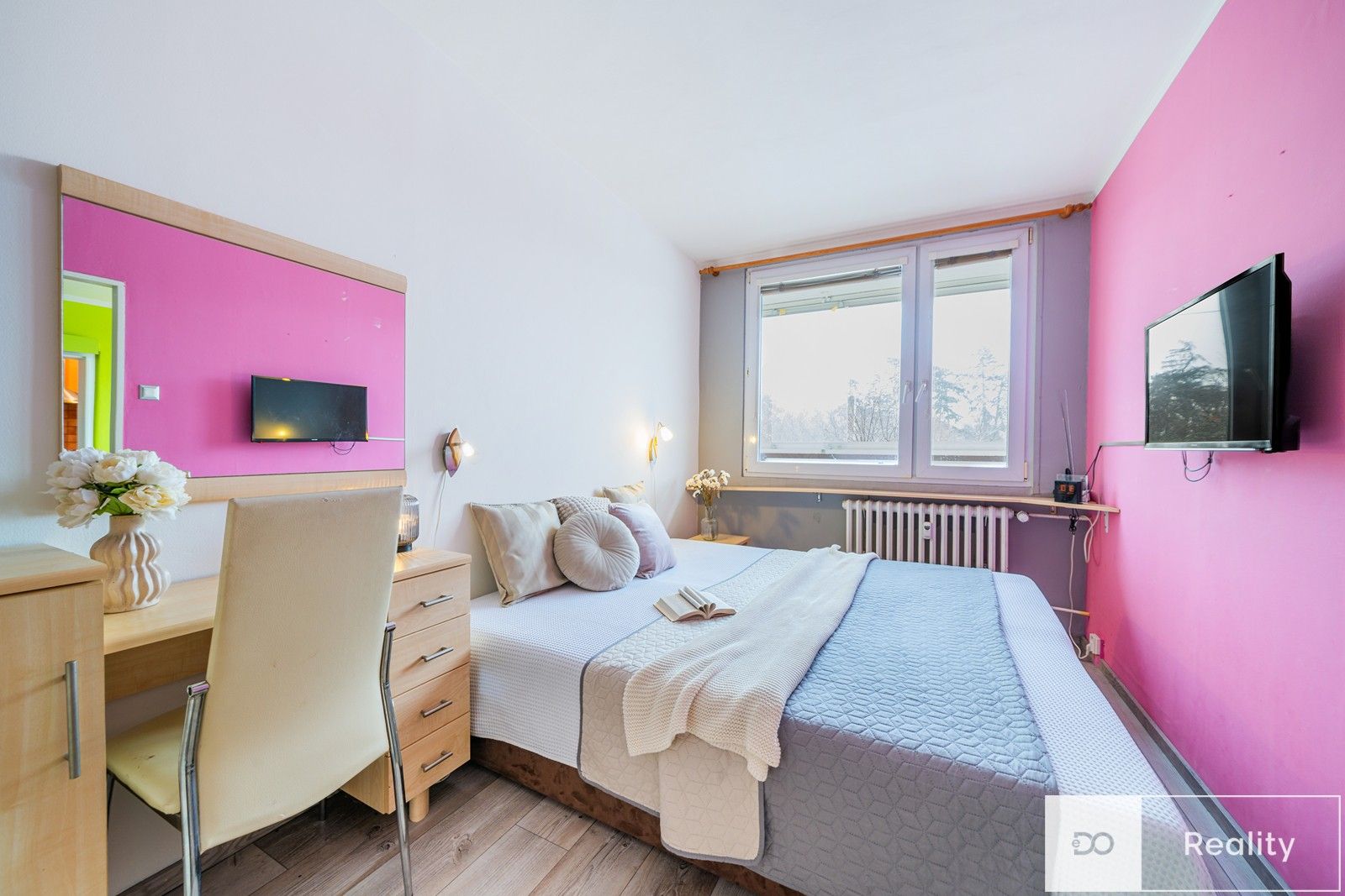 Prodej byt 3+1 - Hnězdenská, Praha, 66 m²