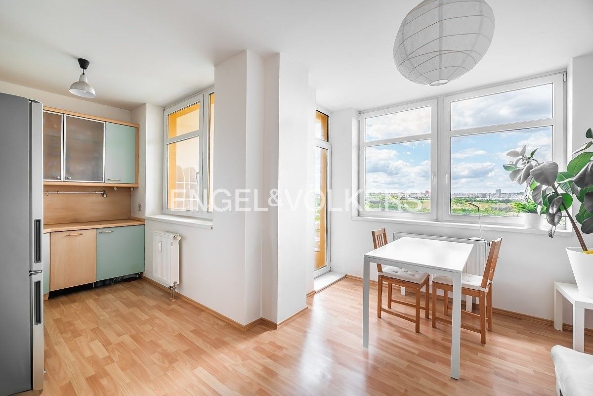 2+kk, Trnkovo náměstí, Praha, 51 m²