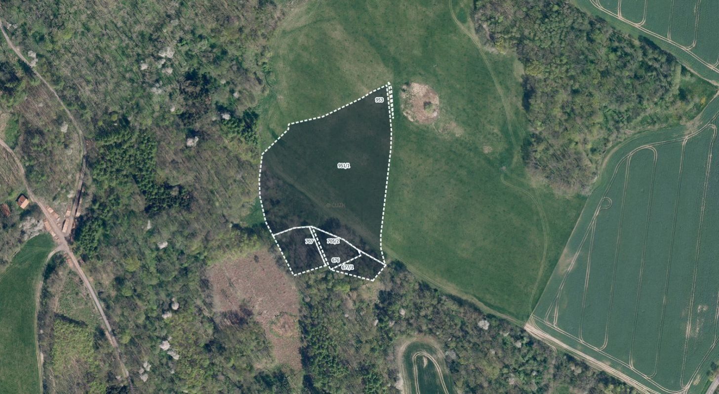 Louky, Trnobrany, Liběšice, 22 604 m²