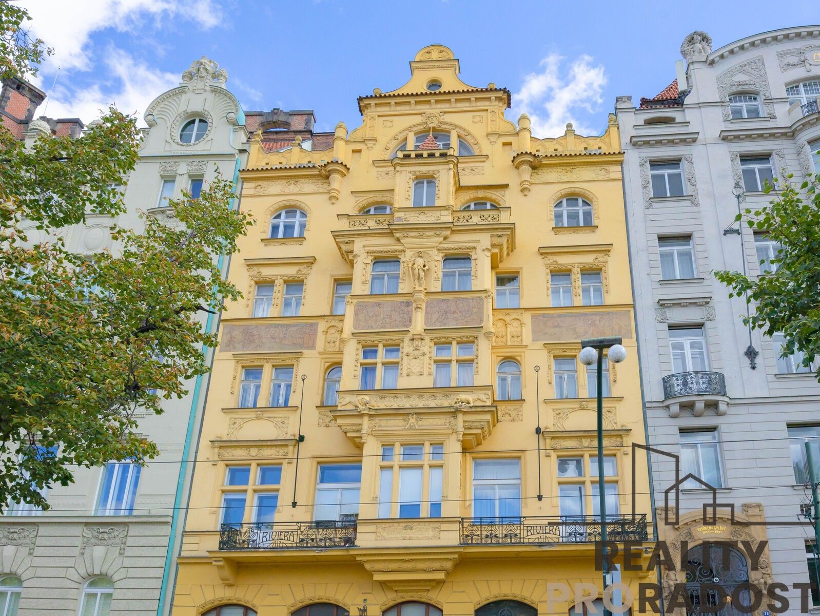 3+1, Masarykovo nábřeží, Praha, 129 m²