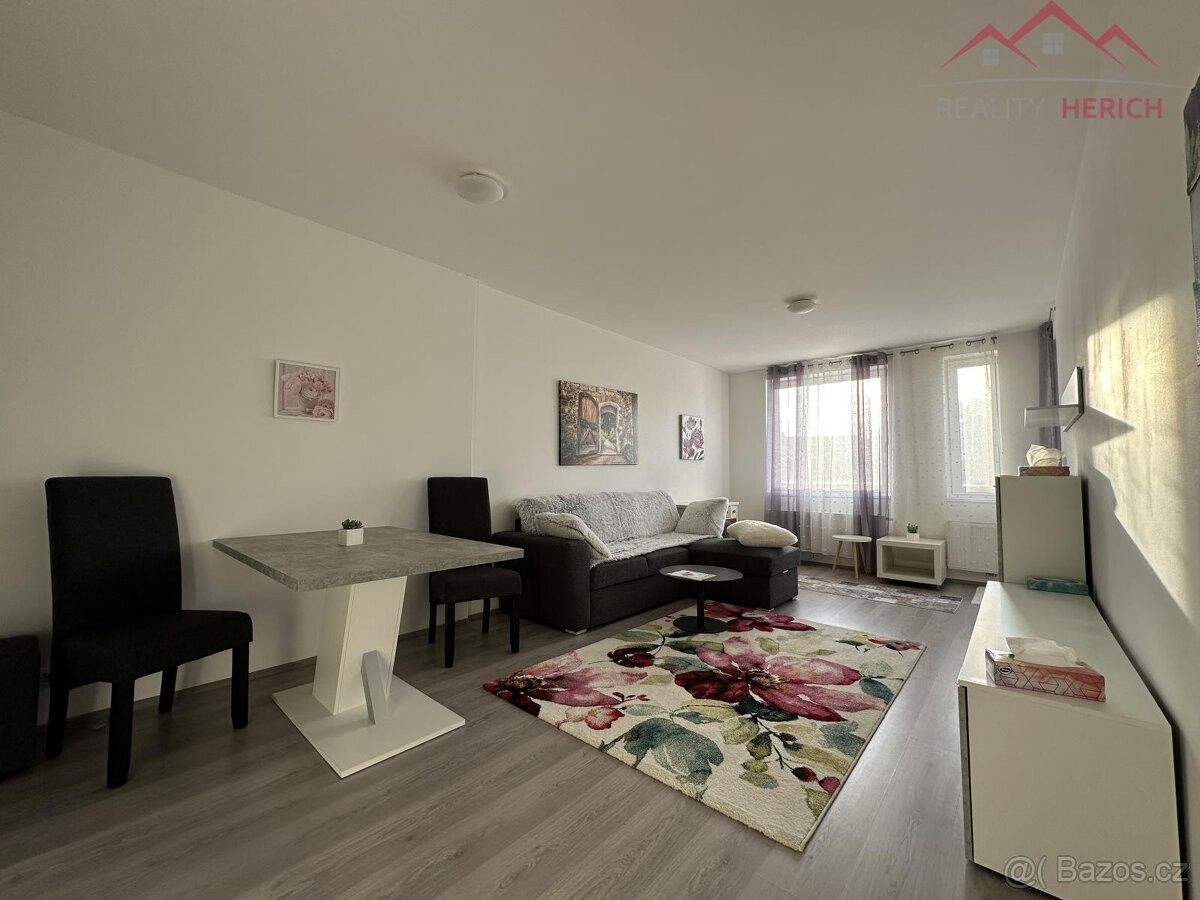 2+kk, Chomutov, 430 01
