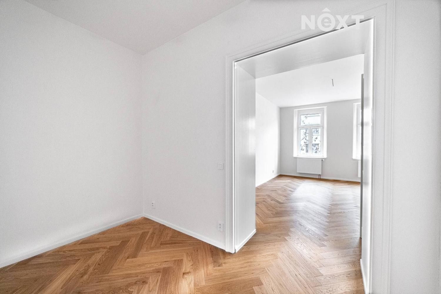 2+kk, Velehradská, Praha, 44 m²