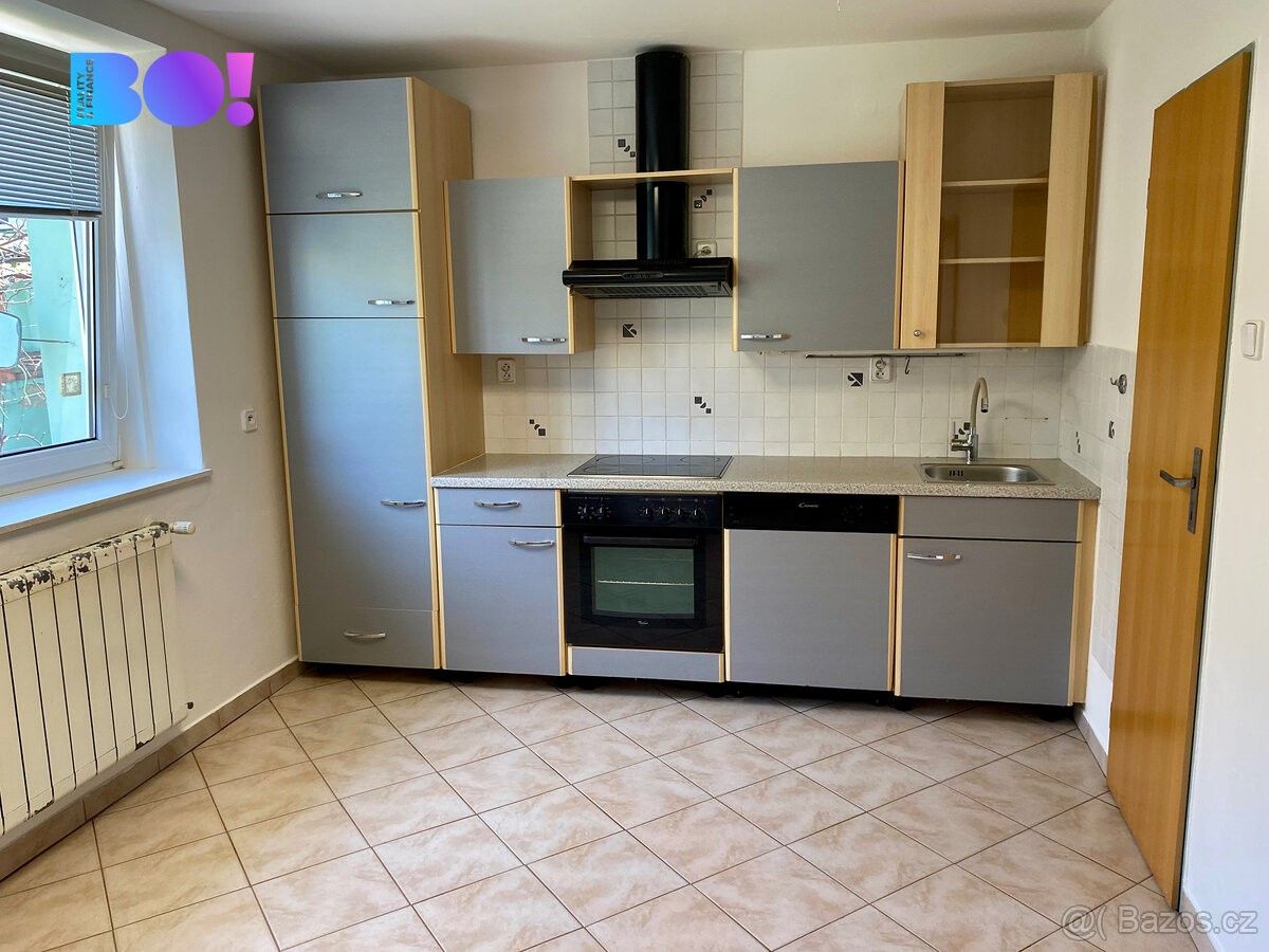 Prodej dům - Znojmo, 671 81, 253 m²