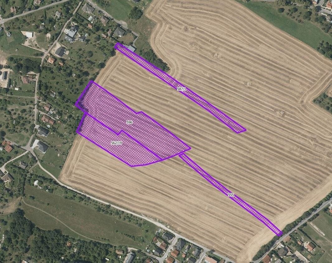 Pozemky pro bydlení, Chlumec nad Cidlinou, 20 781 m²