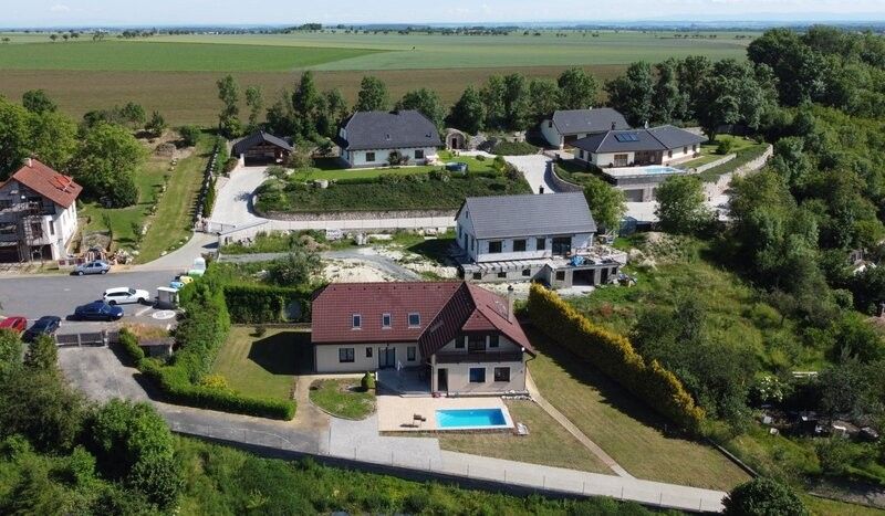 Prodej dům - Zaječice, 538 35, 1 306 m²