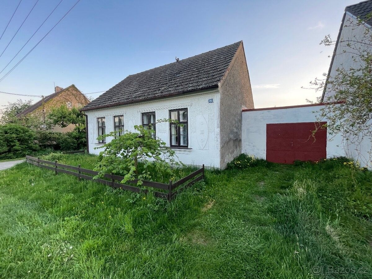 Prodej dům - Náměšť nad Oslavou, 675 71, 650 m²