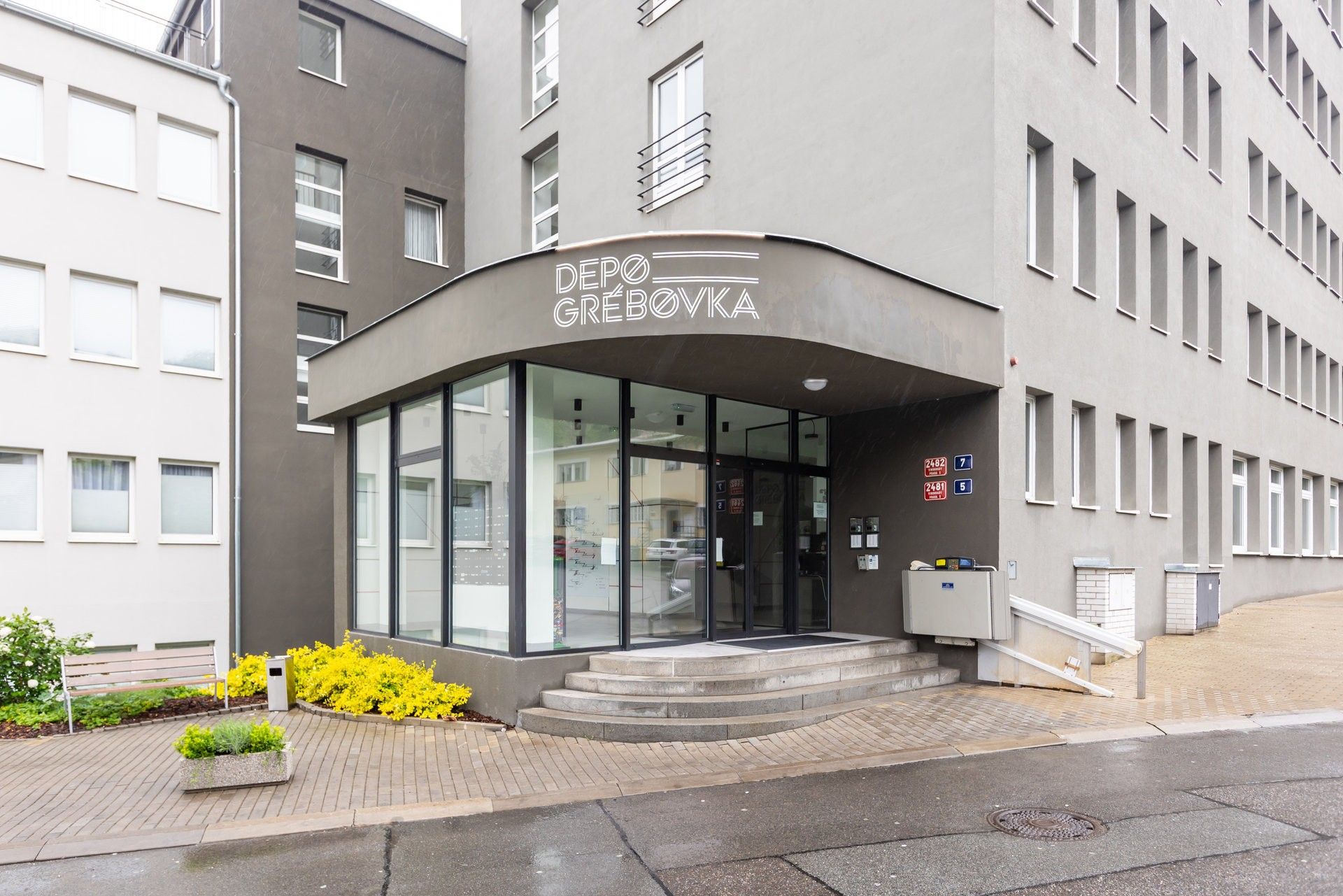3+kk, Perucká, Praha, 60 m²
