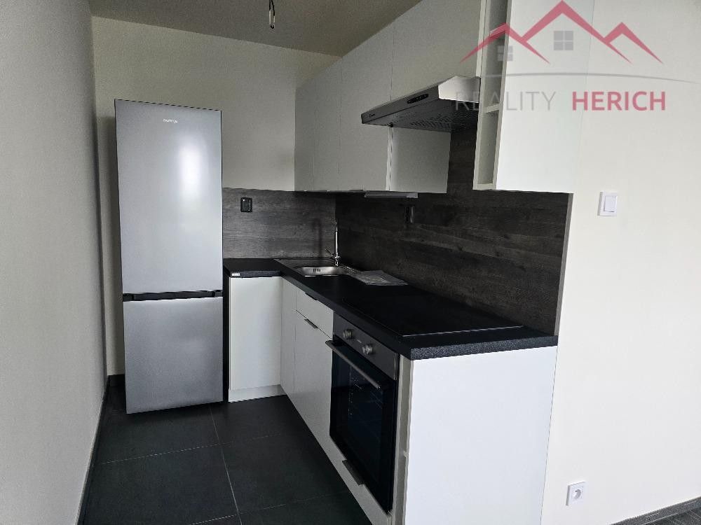 2+kk, Chomutov, 430 01, 50 m²