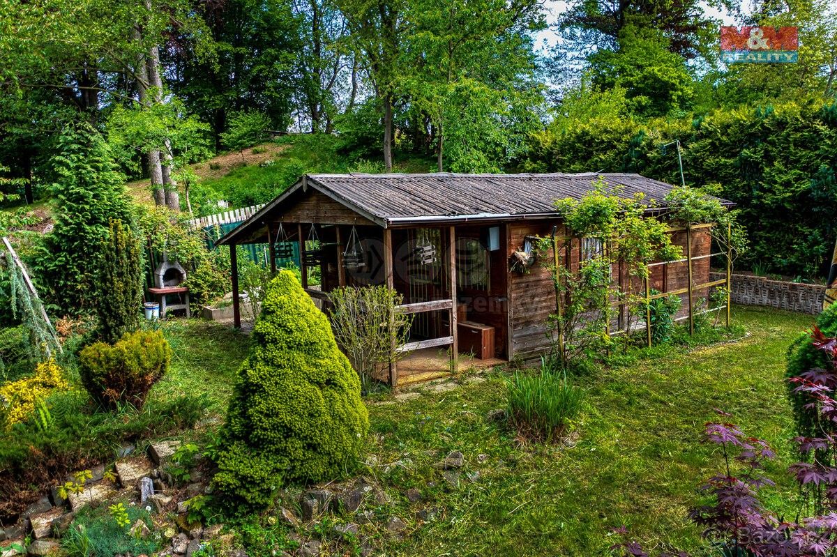 Zahrady, Děčín, 407 11, 941 m²