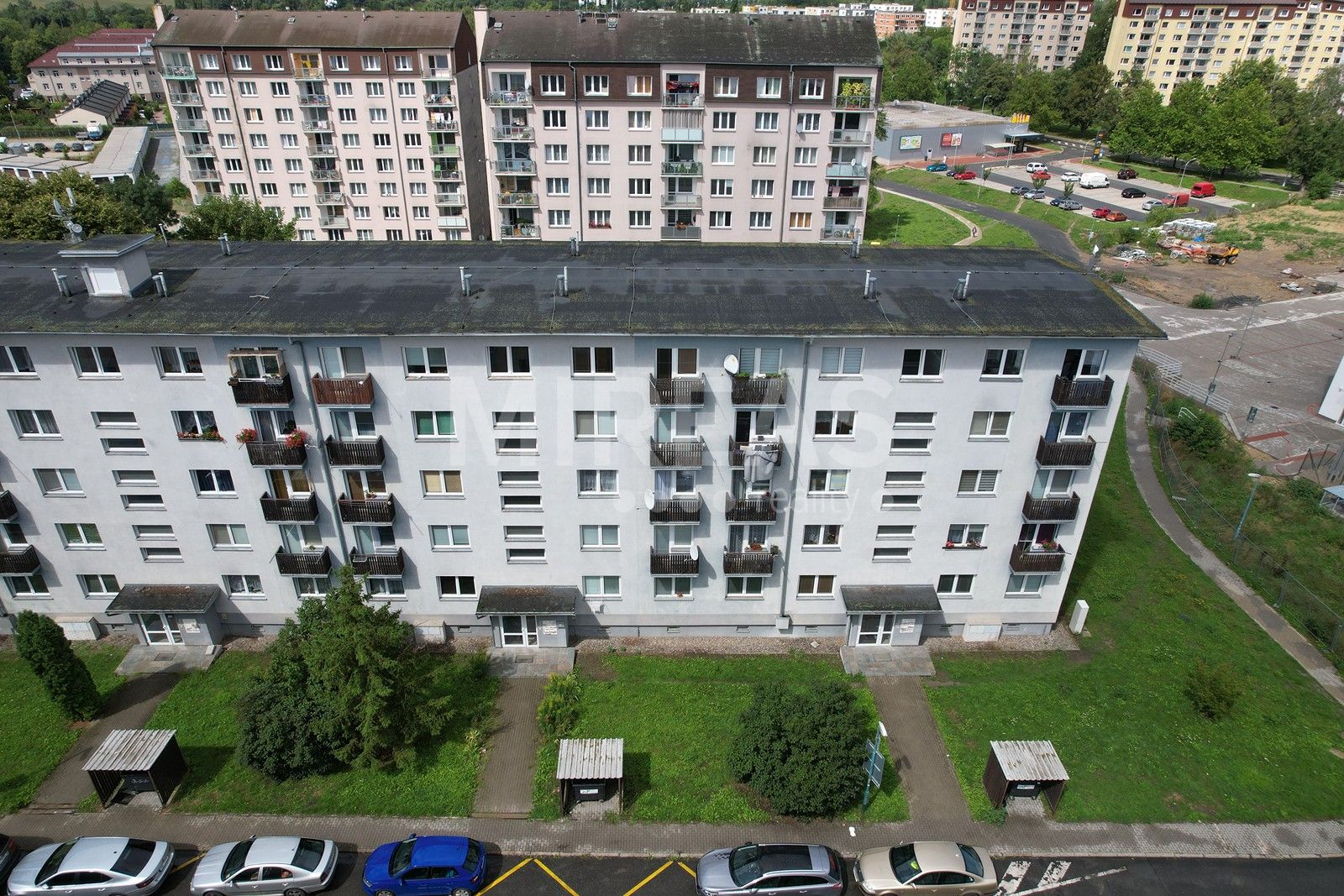1+1, Spojovací, Milovice, 30 m²