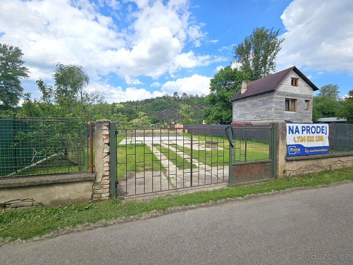 Lesy, Kralupy nad Vltavou, 278 01, 384 m²