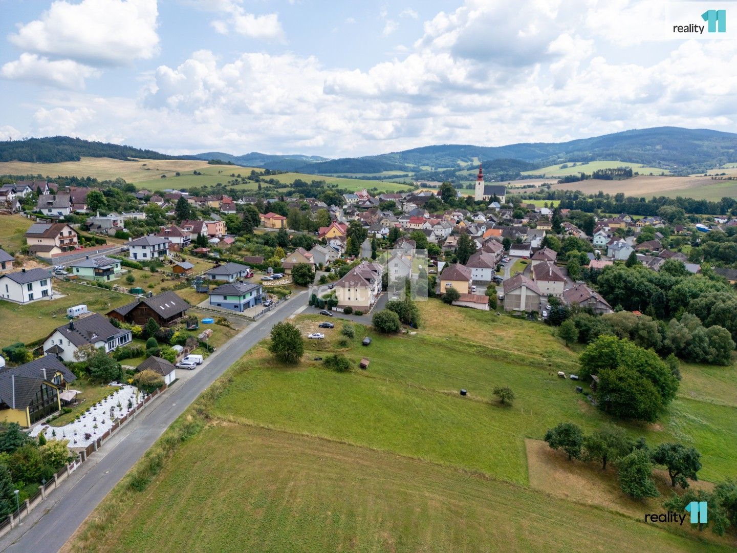 Prodej pozemek pro bydlení - Strážov, 1 286 m²