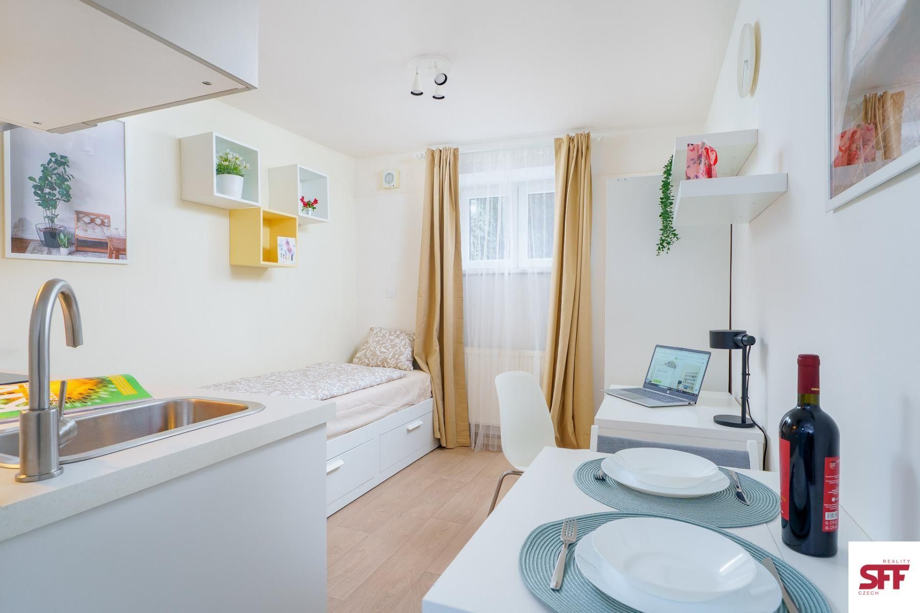 Pronájem byt 1+kk - Čerčanská, Praha, 20 m²