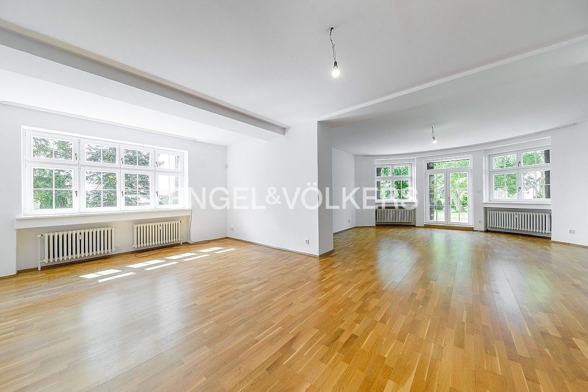 5+kk, U Plátenice, Praha, 255 m²