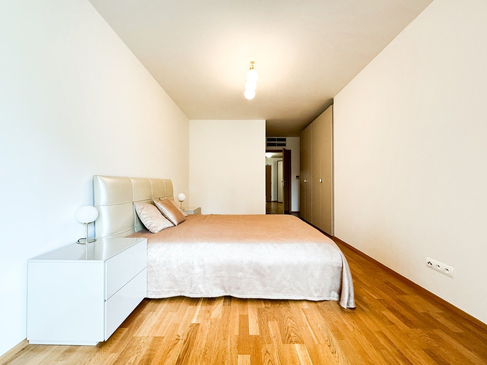 Prodej byt 2+kk - Pitterova, Praha, 132 m²