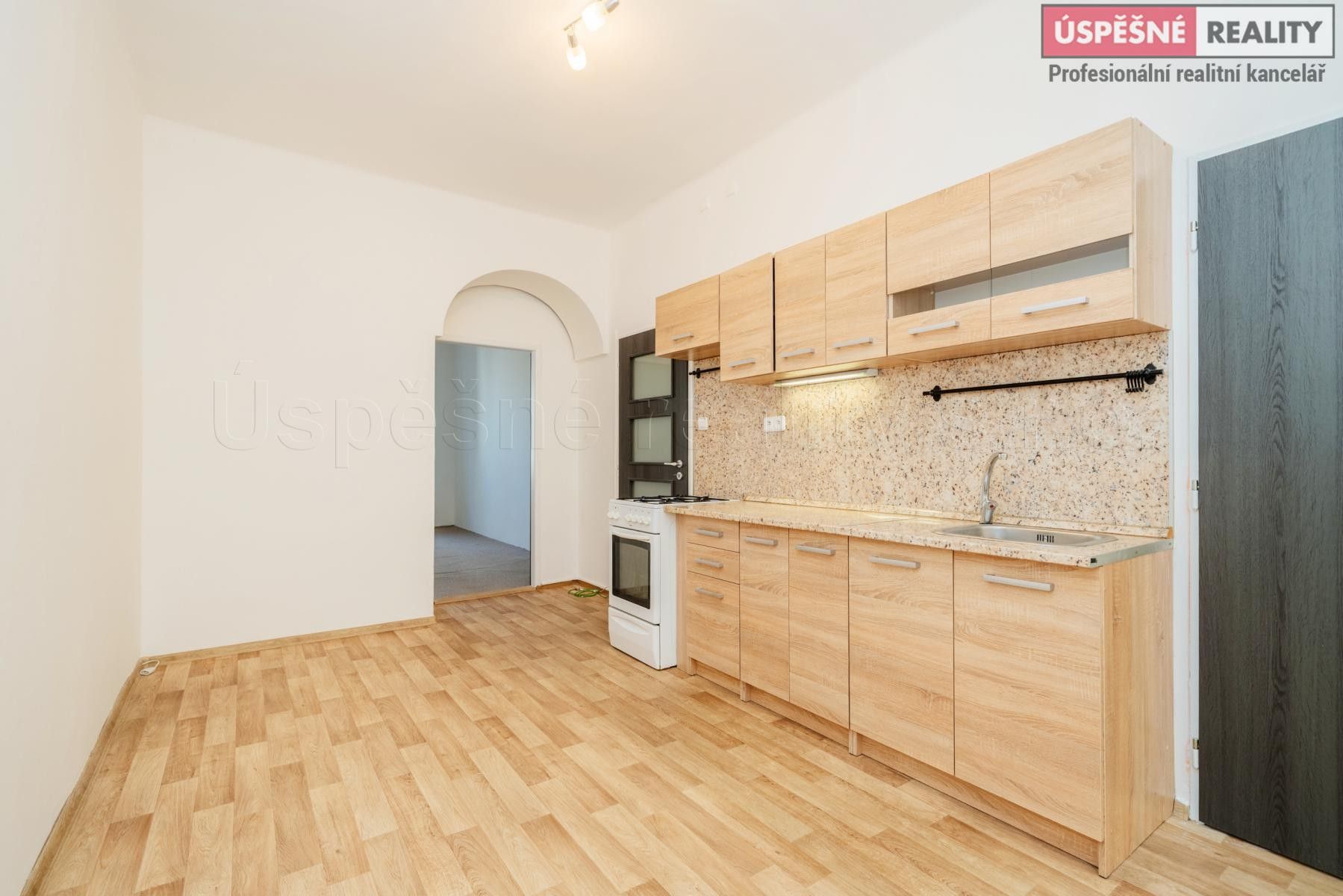 3+kk, Bělohorská, Praha, 75 m²