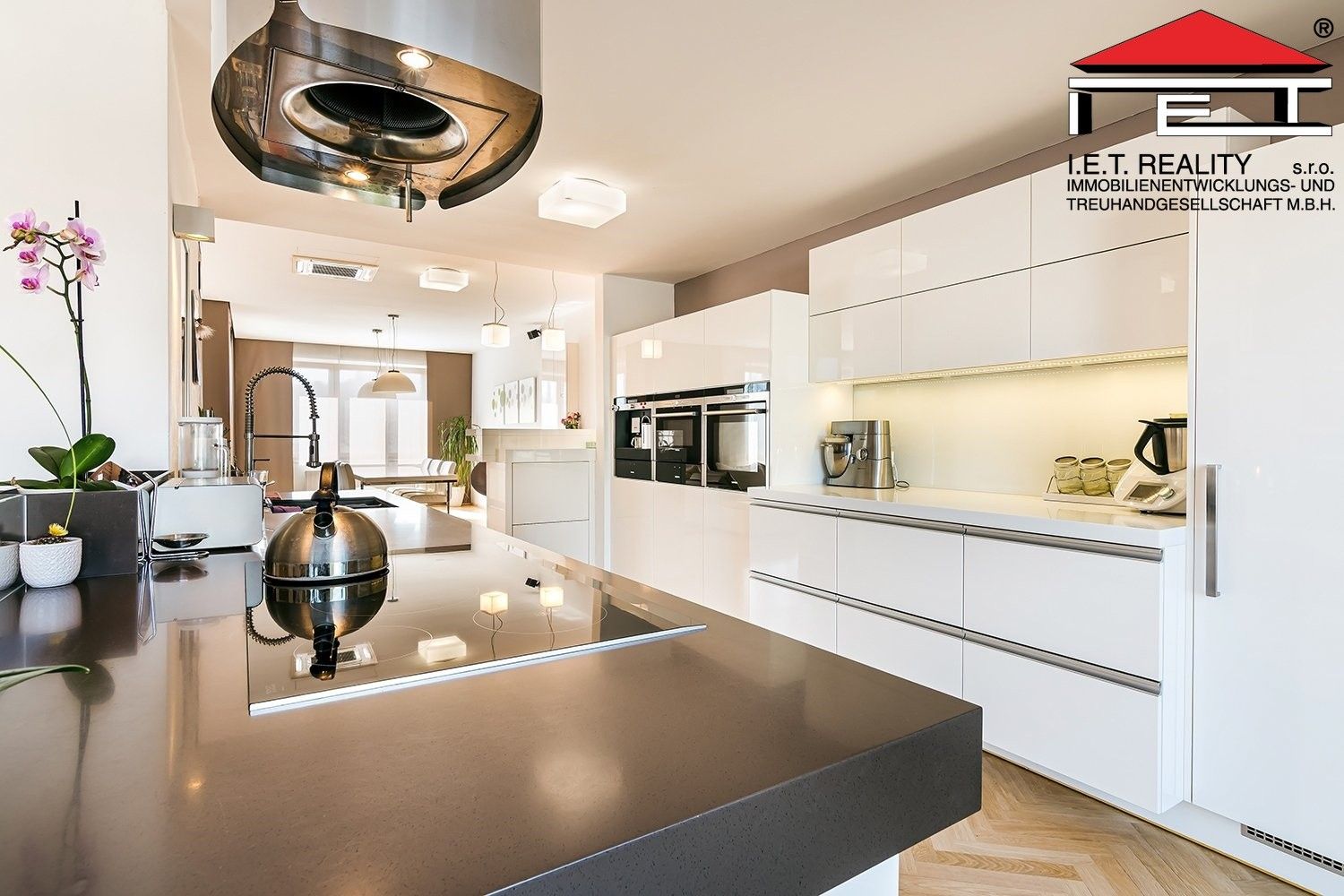 Prodej rodinný dům - Komín, Brno, 332 m²