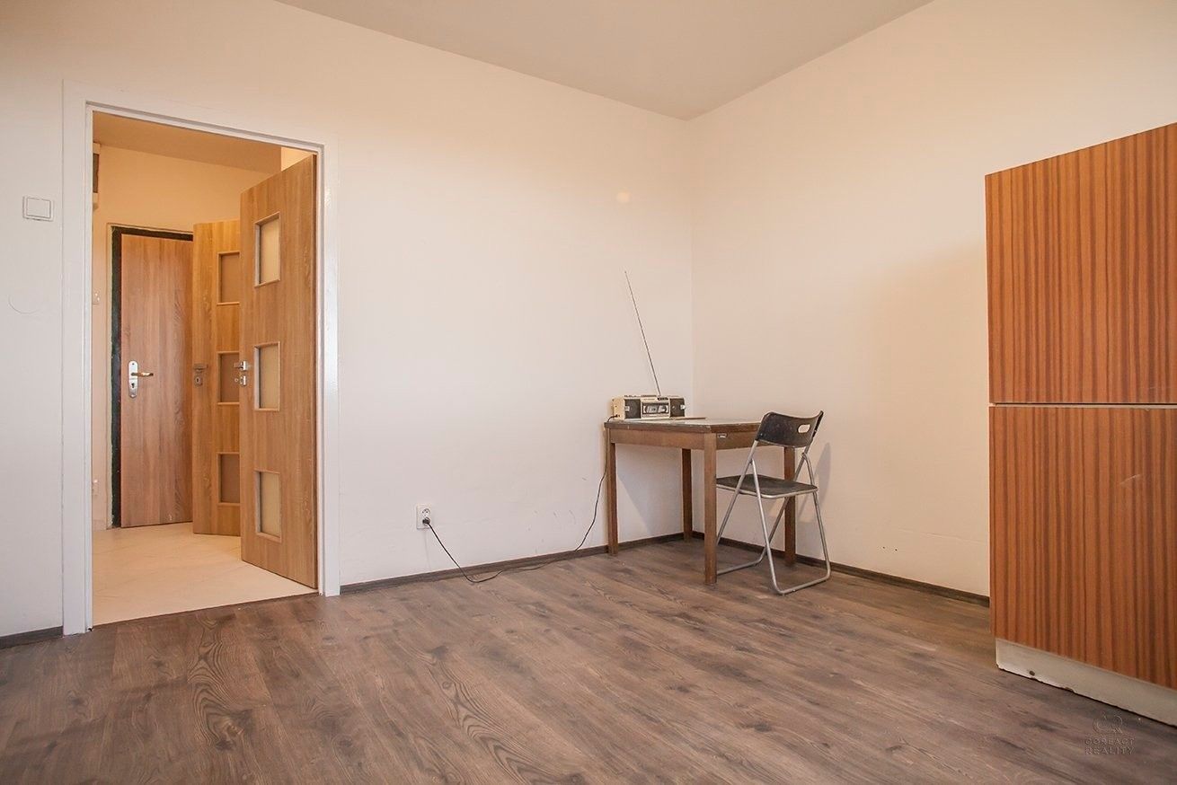 1+1, Rýmařovská, Praha, 49 m²