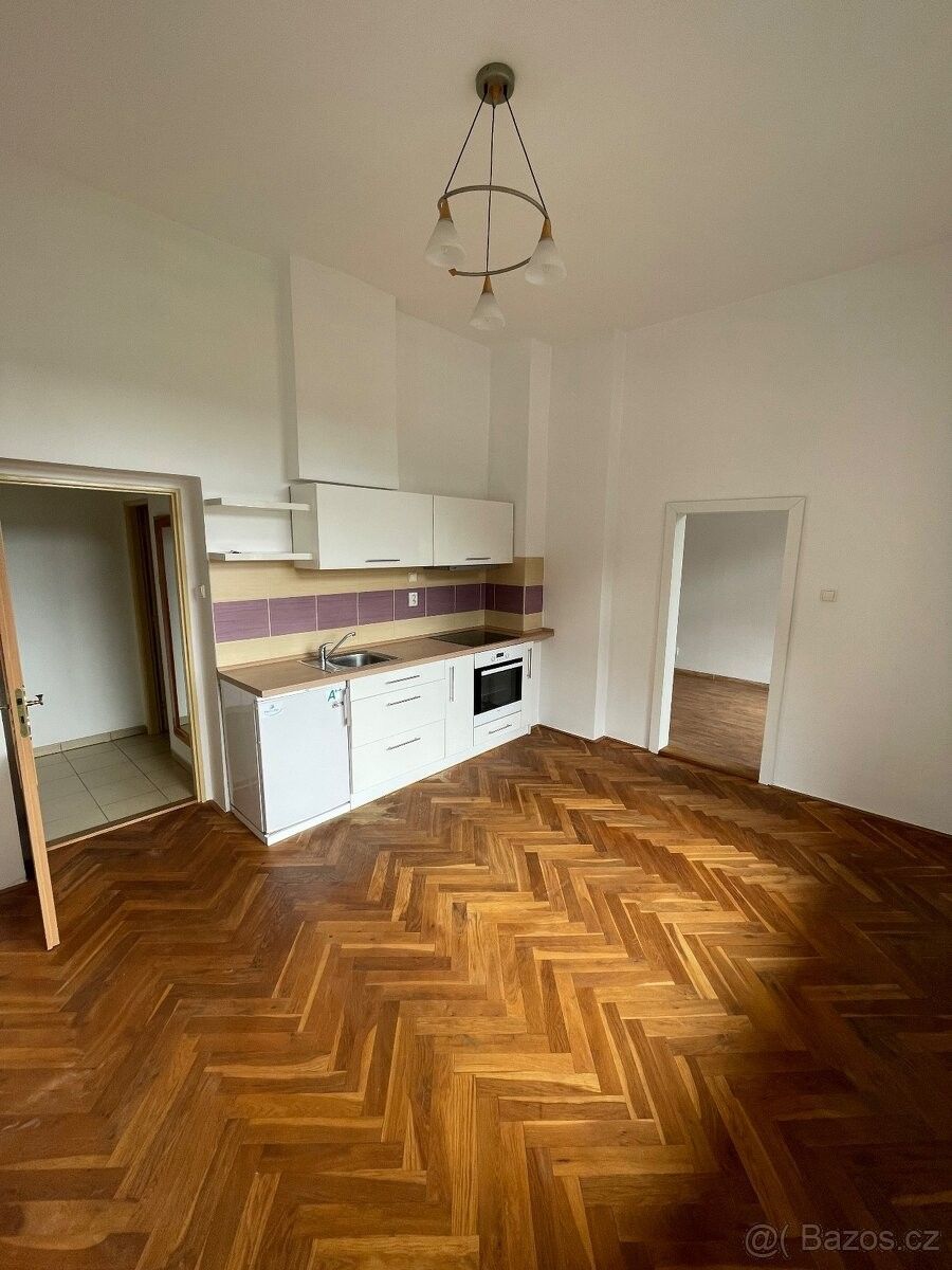 2+kk, Hronov, 549 31, 36 m²