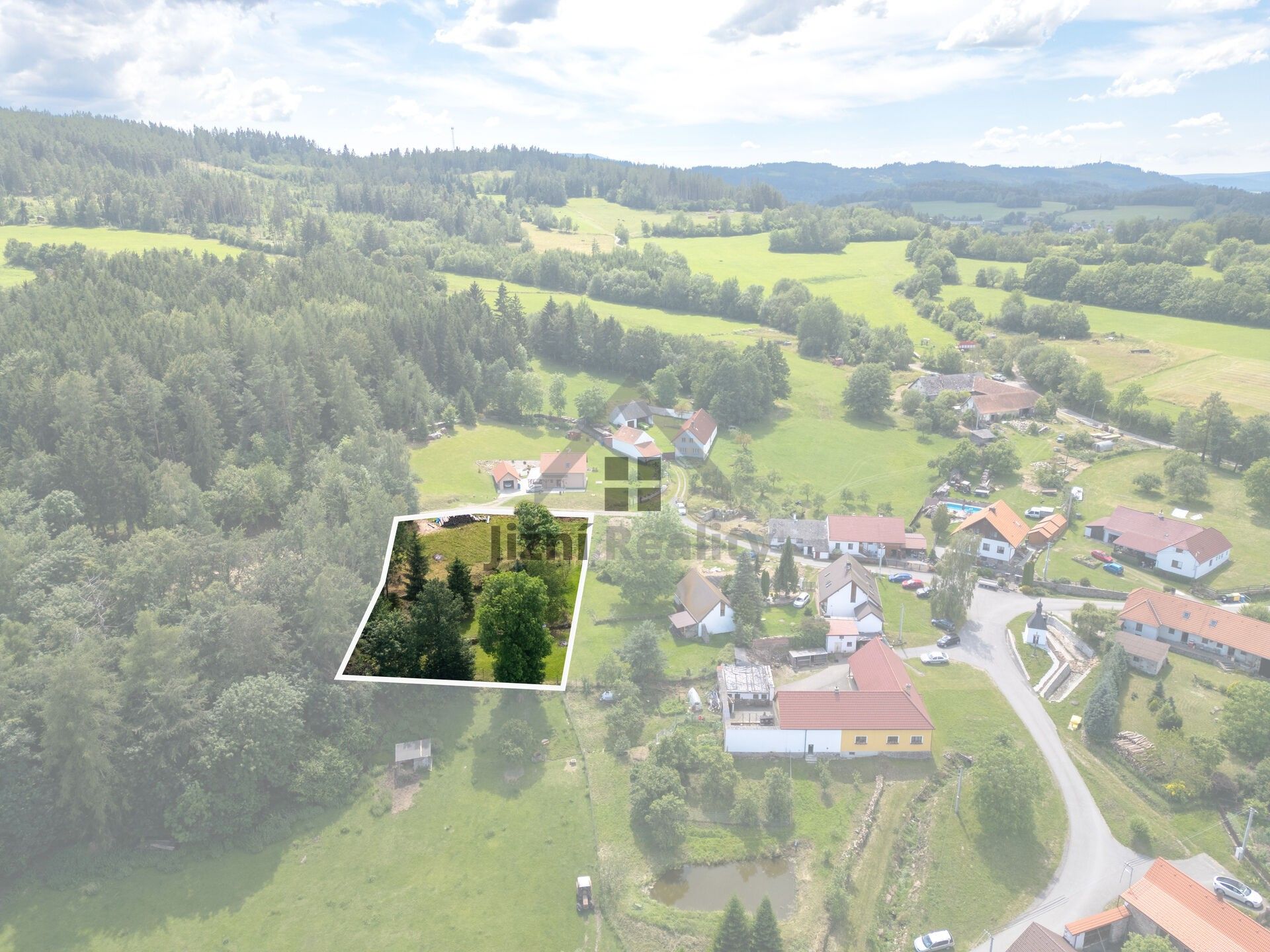 Prodej pozemek pro bydlení - Horní Nakvasovice, Bušanovice, 2 124 m²