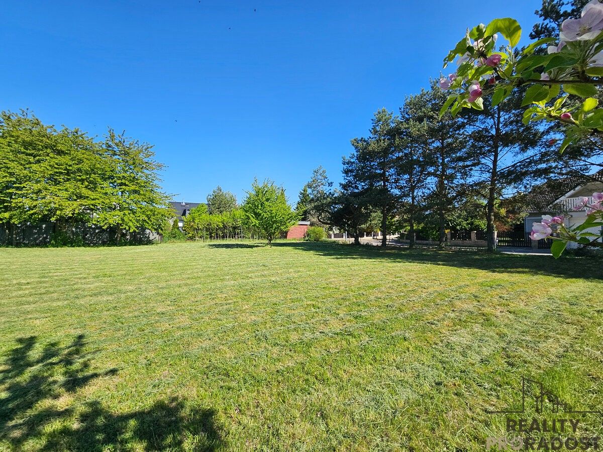 Prodej pozemek pro bydlení - Jinočany, 252 25, 1 142 m²